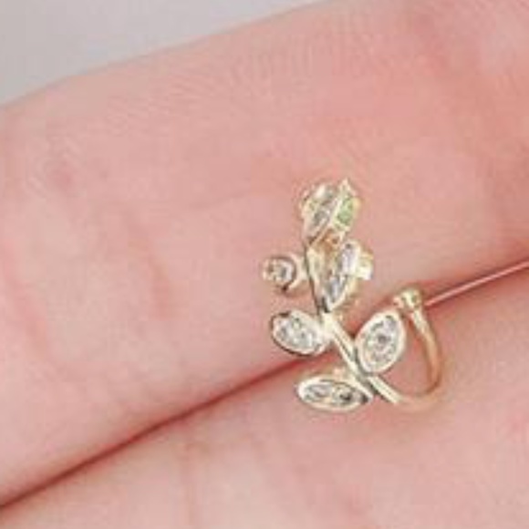 Rhinestone Leaf Ear Cuff (1 pc.) - Picture 3 of 7